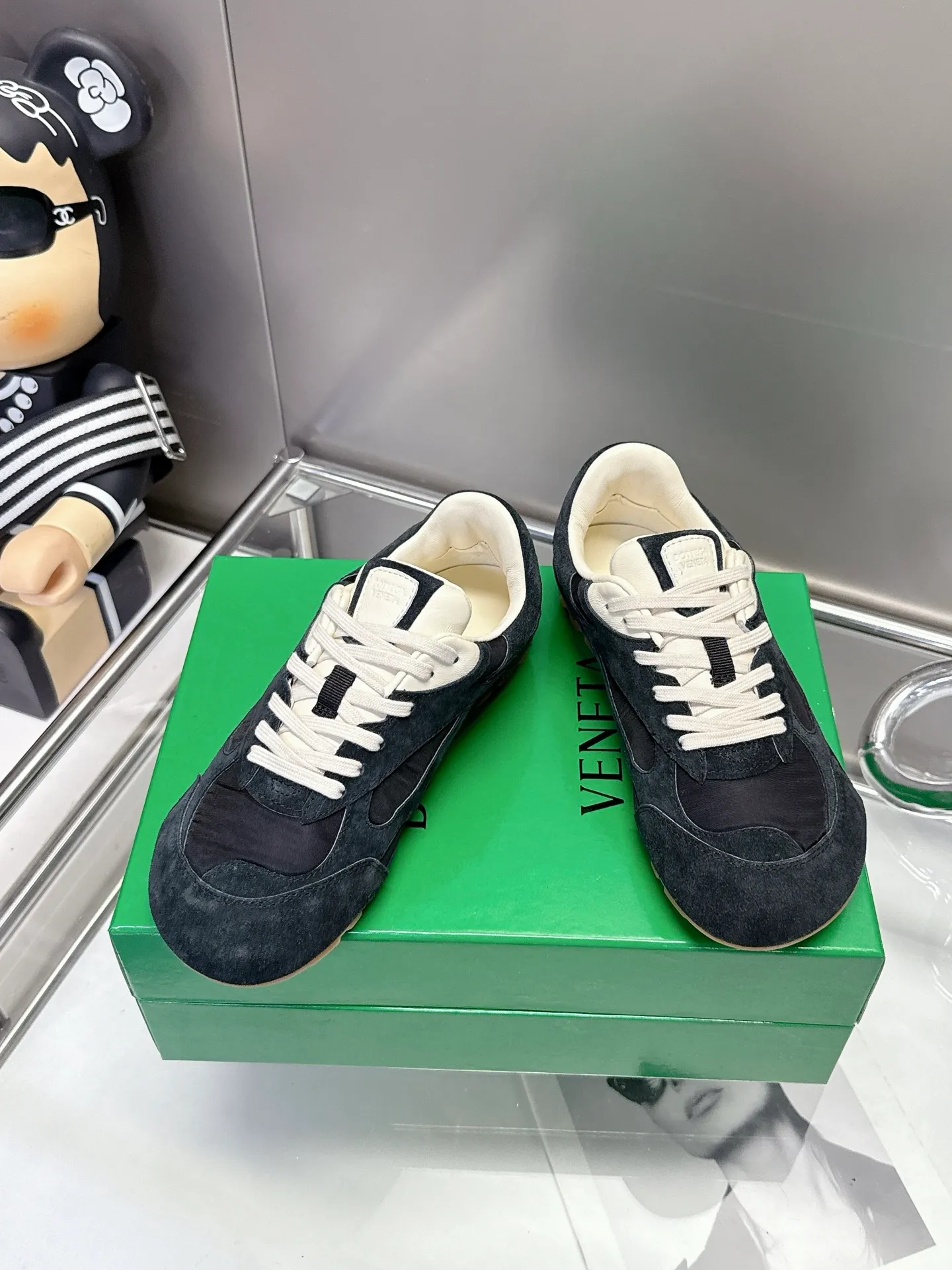 👟👟Ex-factory price 500👟👟 Bottega Veneta｜BV Bottega Veneta 25ss new Forrest shoes Dexun sneakers Sneaker technology nylon and suede, inspired by retro sneakers, a new interpretation of classic sneakers, lightweight, comfortable and breathable summer essentials The sole uses a classic woven texture, which is very recognizable, and is spliced with nylon suede, giving it a full texture!   Size: #Female 35-40 (41 made to order, non-refundable)